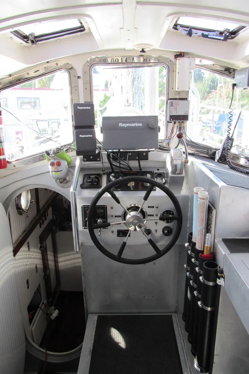 Slide: The Image of Custom Pilothouse Cutter 2009 - 78