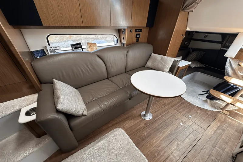 Slide: The Image of Cruisers 35 EXPRESS 2017 - 32