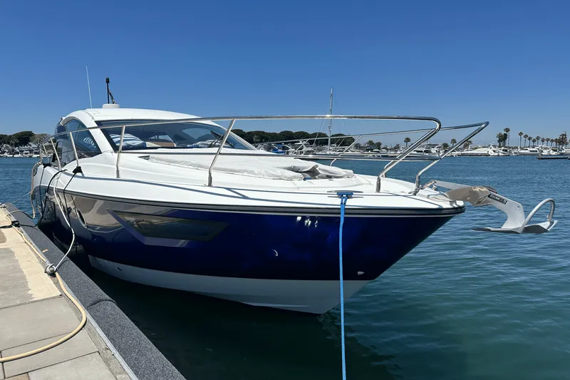 Slide: The Image of Beneteau 40 GT 2016 - 1