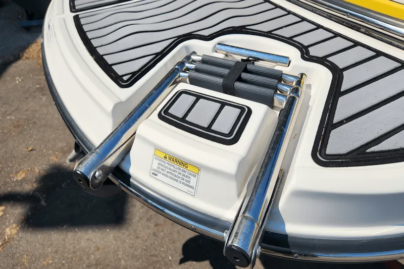 Slide: The Image of Monterey 204 FS/BR 2014 - 15