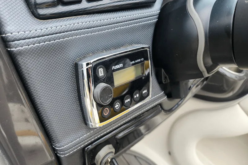 Slide: The Image of Monterey 204 FS/BR 2014 - 34