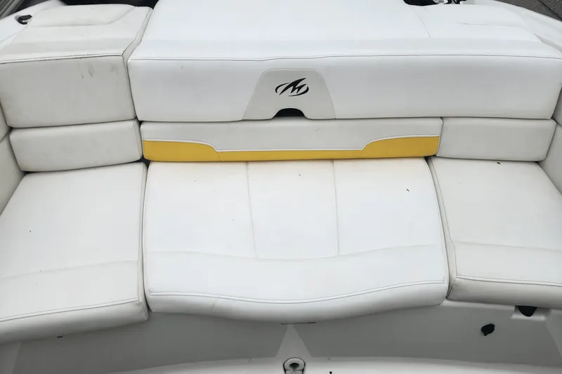 Slide: The Image of Monterey 204 FS/BR 2014 - 40