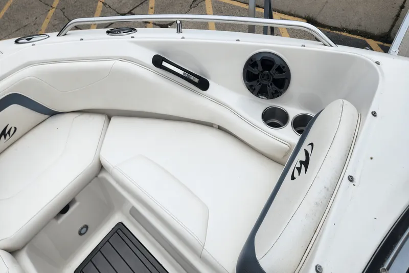 Slide: The Image of Monterey 204 FS/BR 2014 - 48