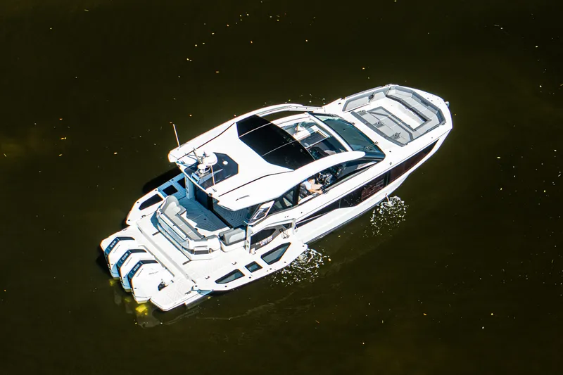 Slide: The Image of Galeon 435 GTO 2026 - 2