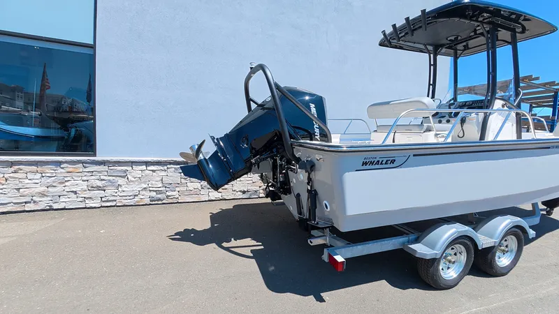 Slide: The Image of Boston Whaler 210 Montauk 2026 - 4