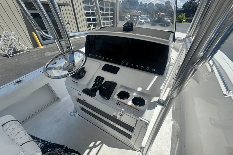 Slide: The Image of Sportsman HERITAGE 211 2022 - 12