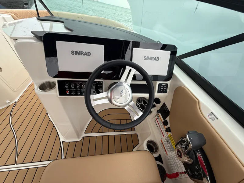 Slide: The Image of Sea Ray SDX 230 Outboard 2026 - 11