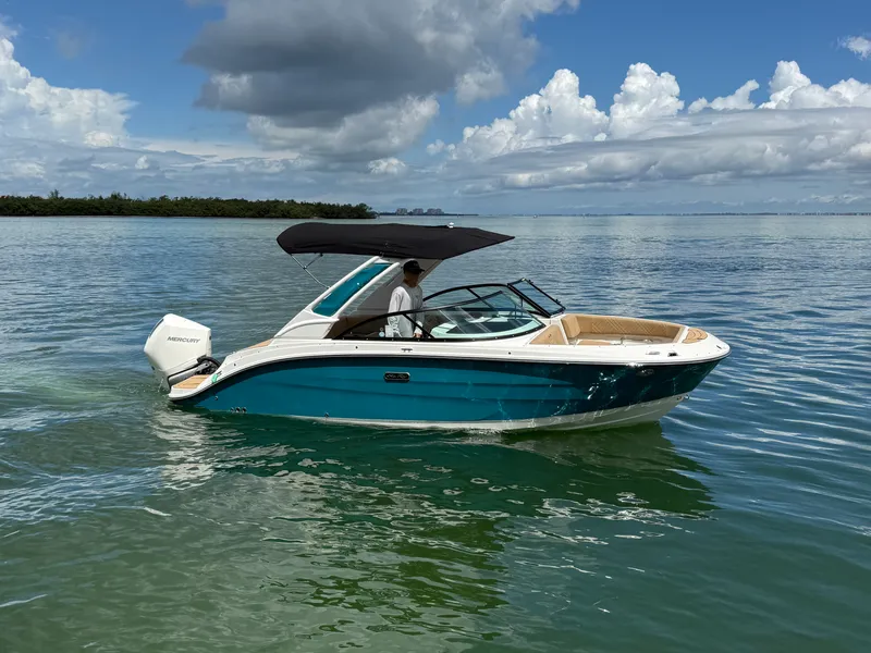 Slide: The Image of Sea Ray SDX 230 Outboard 2026 - 3