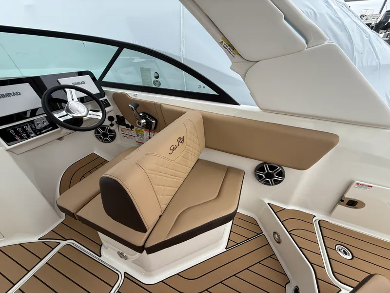 Slide: The Image of Sea Ray SDX 230 Outboard 2026 - 13