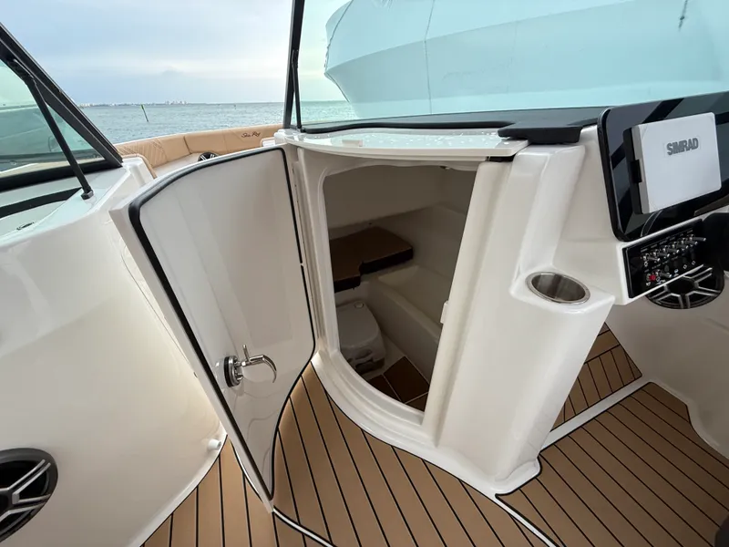 Slide: The Image of Sea Ray SDX 230 Outboard 2026 - 14