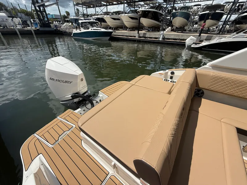 Slide: The Image of Sea Ray SDX 230 Outboard 2026 - 17
