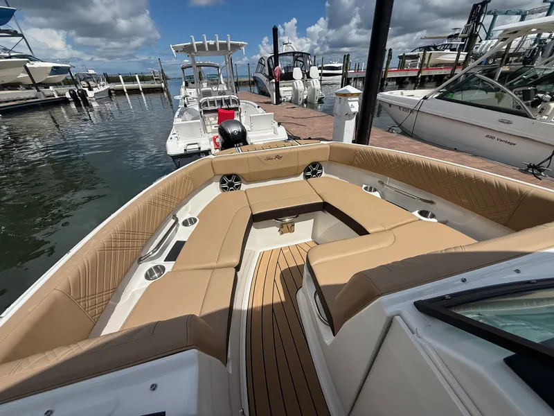 Slide: The Image of Sea Ray SDX 230 Outboard 2026 - 5