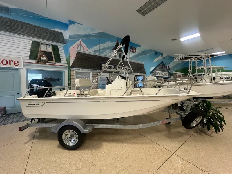 The Image of Boston Whaler 150 Montauk 2026 - 0