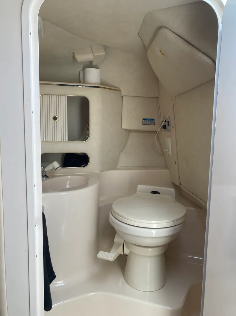 Slide: The Image of Sea Ray 280 SUN SPORT 1997 - 28