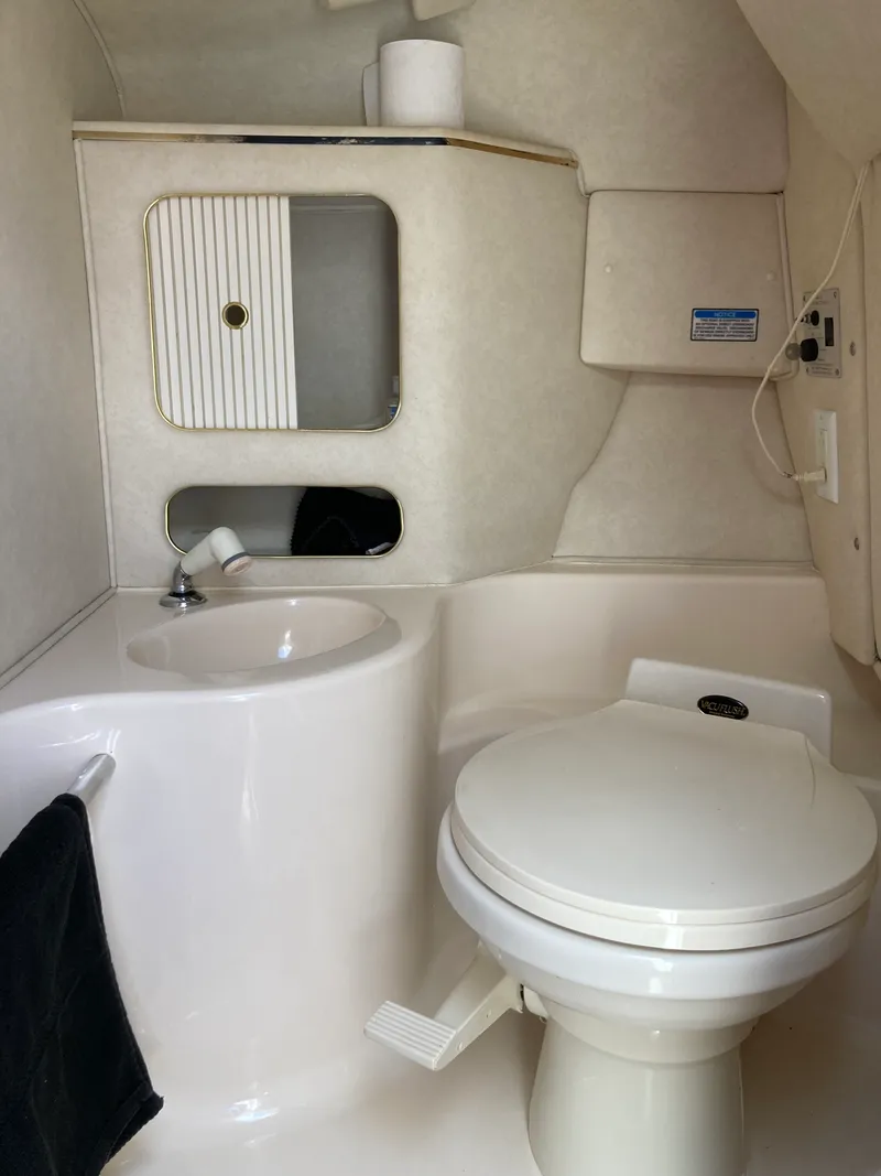 Slide: The Image of Sea Ray 280 SUN SPORT 1997 - 29