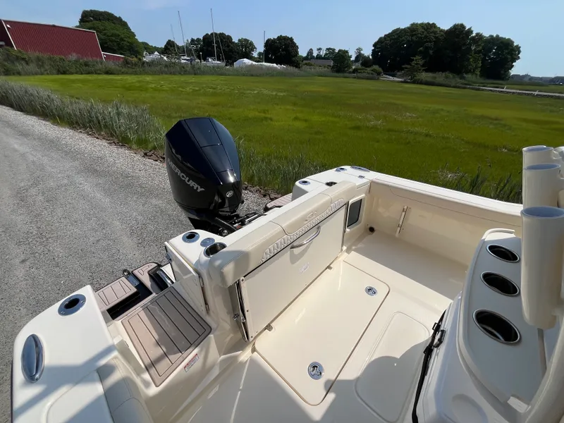 Slide: The Image of Scout 220 XSF 2027 - 3