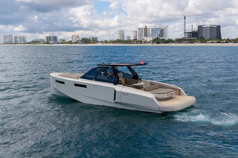 The Image of Evo Marine 43 2023 - undefined