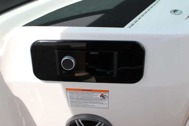 Slide: The Image of Sea Ray SDX 250 Surf 2026 - 24