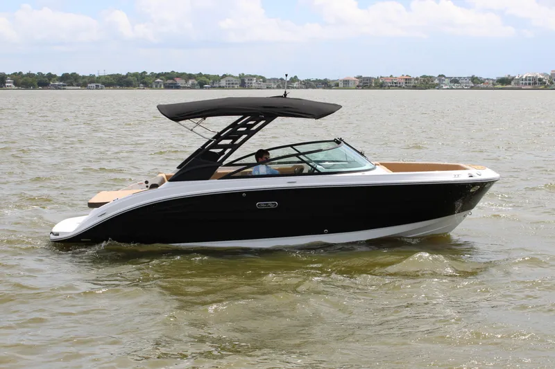 Slide: The Image of Sea Ray SDX 250 Surf 2026 - 4