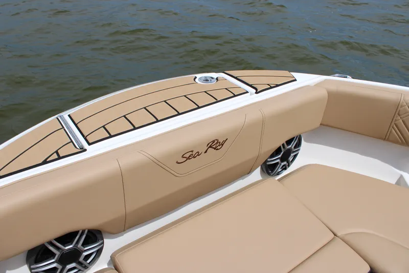 Slide: The Image of Sea Ray SDX 250 Surf 2026 - 21