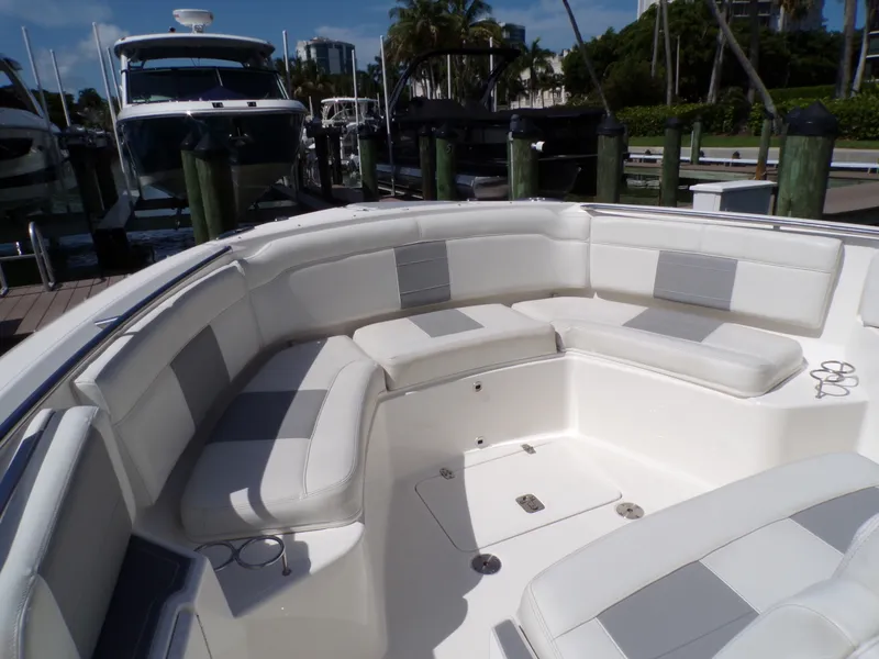 Slide: The Image of Pursuit 328 SPORT 2021 - 22