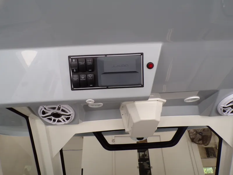 Slide: The Image of Pursuit 328 SPORT 2021 - 15