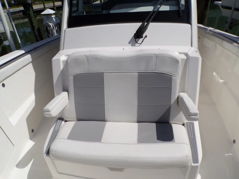 Slide: The Image of Pursuit 328 SPORT 2021 - 25