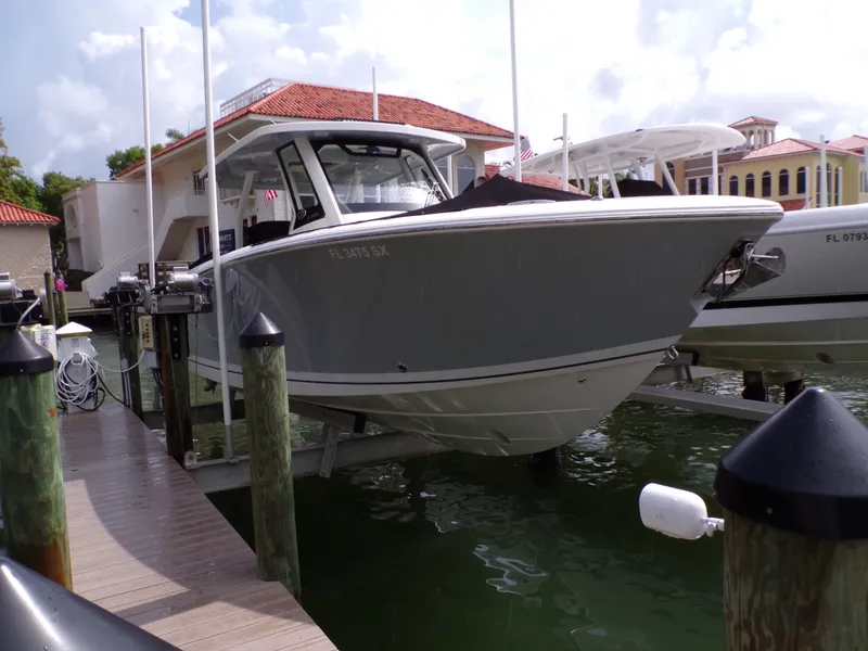 Slide: The Image of Pursuit 328 SPORT 2021 - 2