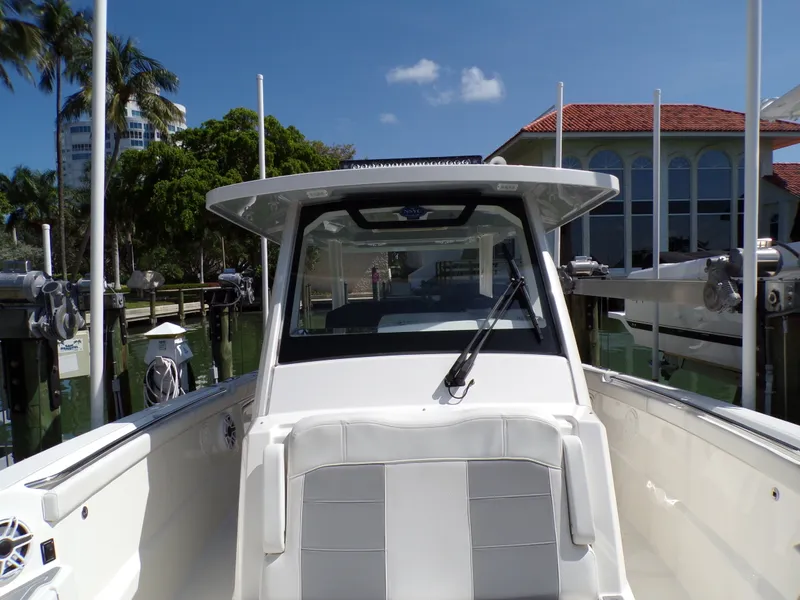 Slide: The Image of Pursuit 328 SPORT 2021 - 26