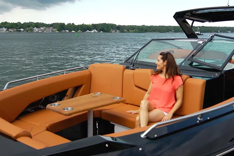 Slide: The Image of Cruisers 338 Outboard 2020 - 60