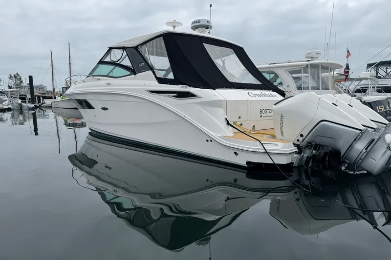 Slide: The Image of Sea Ray 320 SUNDANCER OUTBOARD 2023 - 3