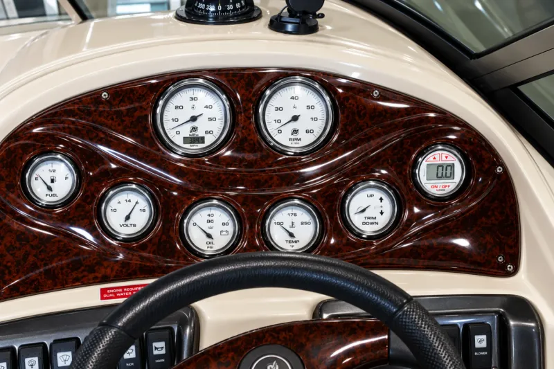 Slide: The Image of Monterey 250 Cruiser 2005 - 10