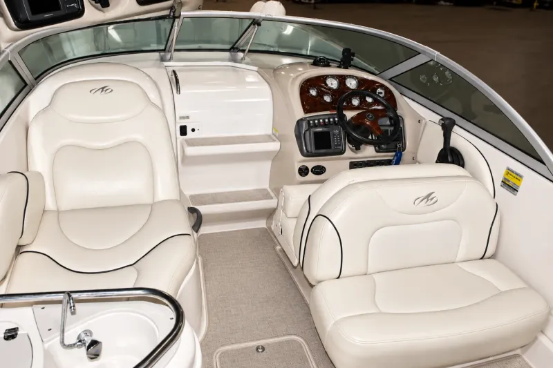Slide: The Image of Monterey 250 Cruiser 2005 - 20