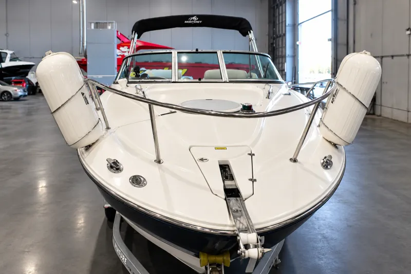 Slide: The Image of Monterey 250 Cruiser 2005 - 5