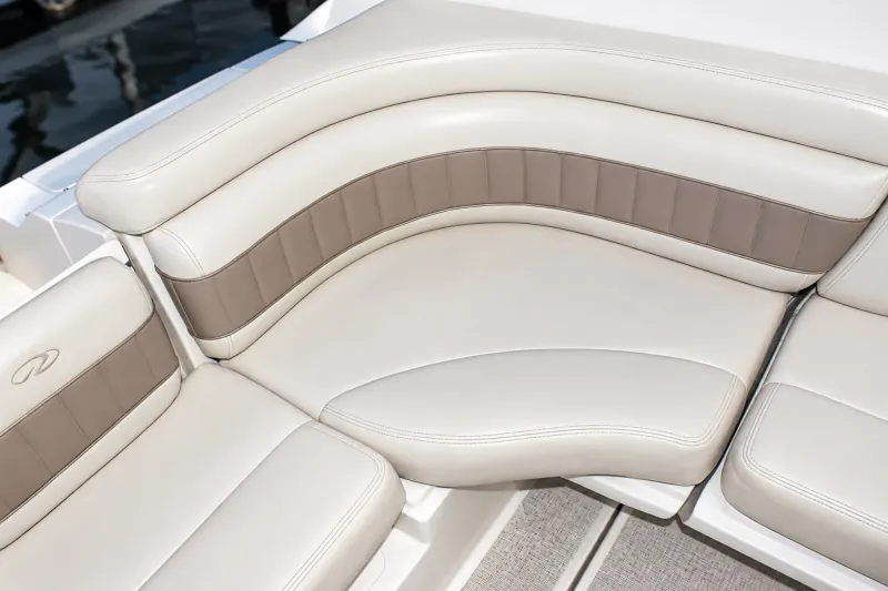 Slide: The Image of Regal 2800 LSR 1999 - 14