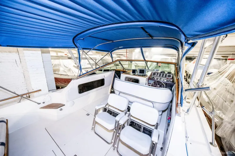 Slide: The Image of Chris-Craft 336 Mid Cabin 1985 - 20