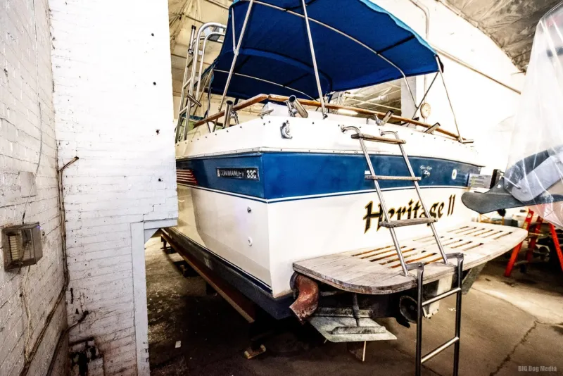 Slide: The Image of Chris-Craft 336 Mid Cabin 1985 - 7