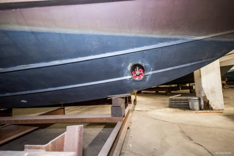 Slide: The Image of Chris-Craft 336 Mid Cabin 1985 - 16