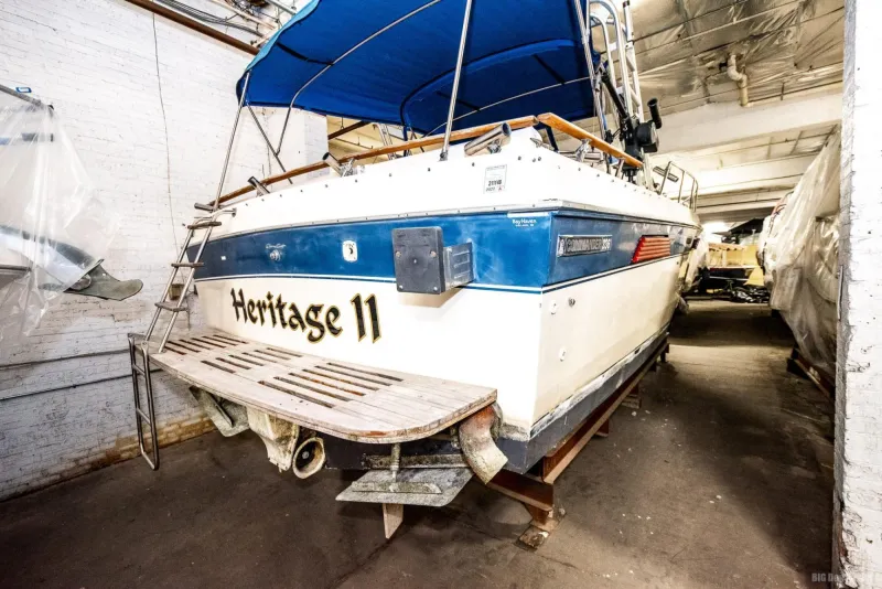 Slide: The Image of Chris-Craft 336 Mid Cabin 1985 - 5