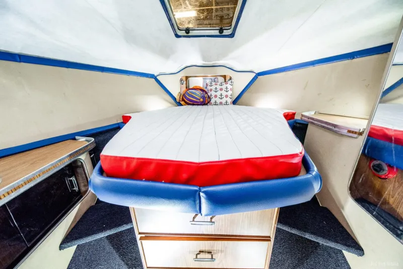 Slide: The Image of Chris-Craft 336 Mid Cabin 1985 - 36