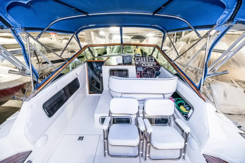 Slide: The Image of Chris-Craft 336 Mid Cabin 1985 - 23