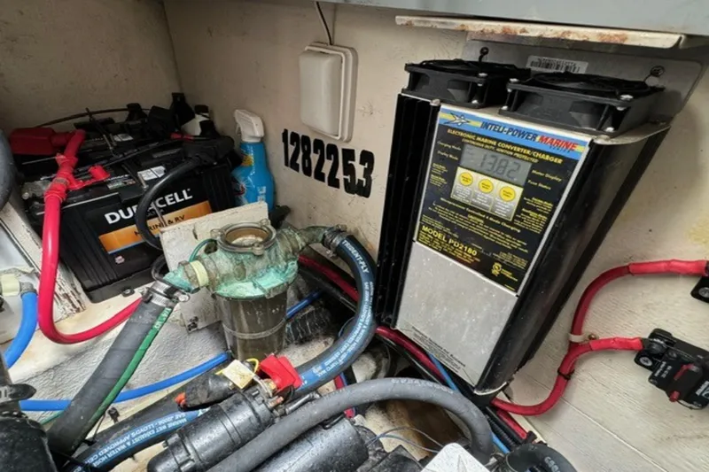 Slide: The Image of Sea Ray 340 Sundancer 2006 - 31