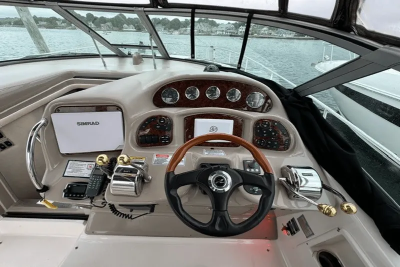 Slide: The Image of Sea Ray 340 Sundancer 2006 - 8