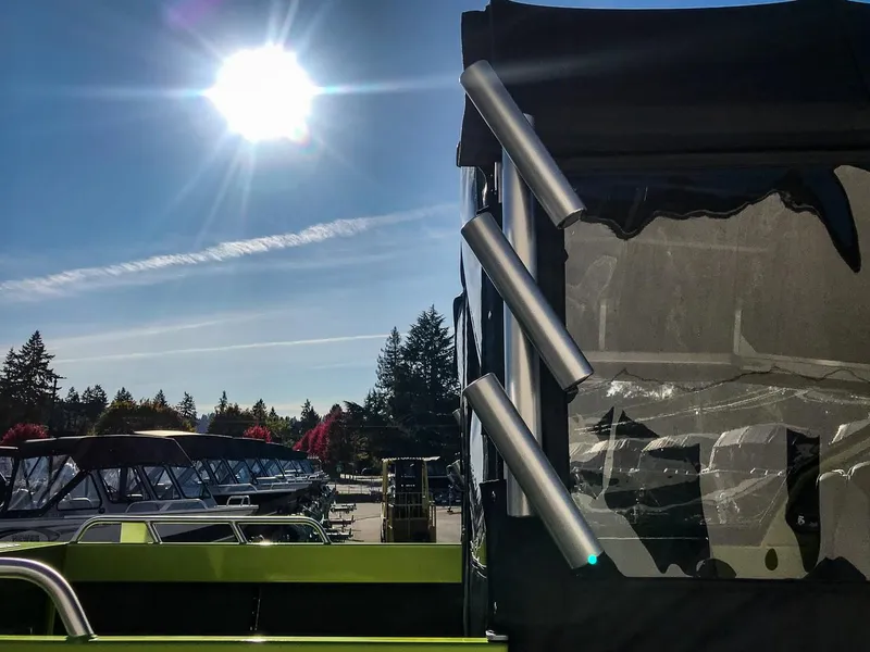 Slide: The Image of North River 21 SEAHAWK RTF 2026 - 25