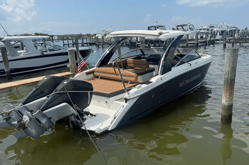 Slide: The Image of Cobalt 30SC Outboard 2023 - 10