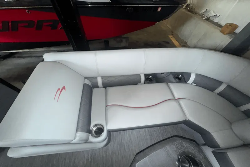 Slide: The Image of Bennington 21 LSB 2022 - 6