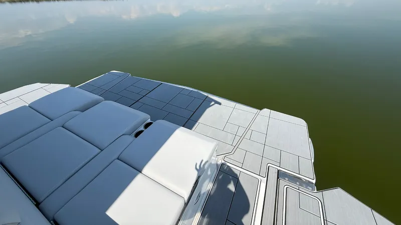 Slide: The Image of Aviara AV40 2024 - 15