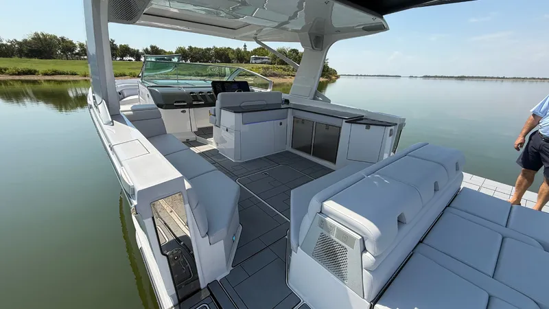 Slide: The Image of Aviara AV40 2024 - 23