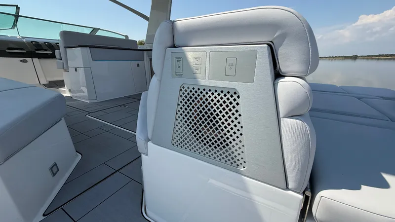 Slide: The Image of Aviara AV40 2024 - 24