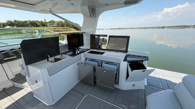 Slide: The Image of Aviara AV40 2024 - 28